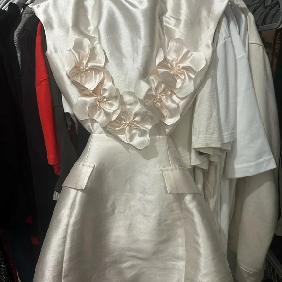 ASOS Cream Floral Mini Dress - Picture 6 of 6